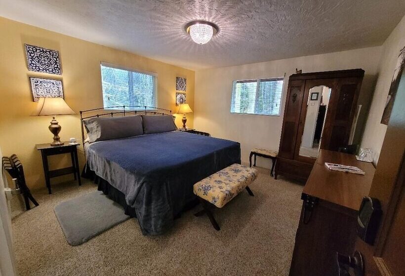 Номер Deluxe, Misty Valley Inn