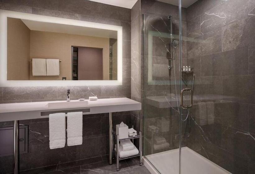 스위트 킹사이즈 침대, Ac Hotel By Marriott Tallahassee Universities At The Capitol