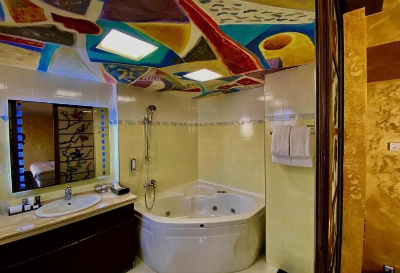 Люкс Superior, Art 'otel