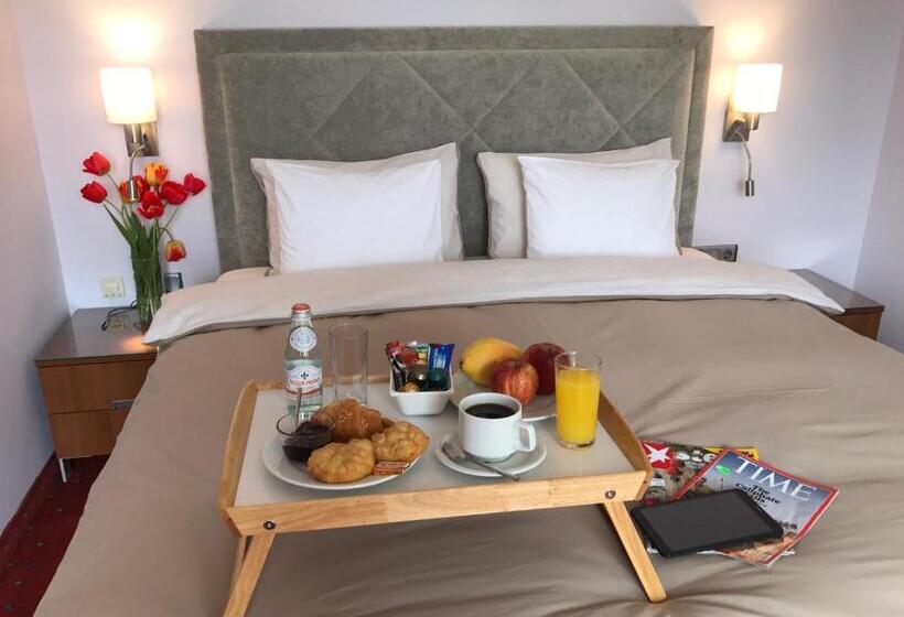 Номер Deluxe Вид на Город, Art 'otel