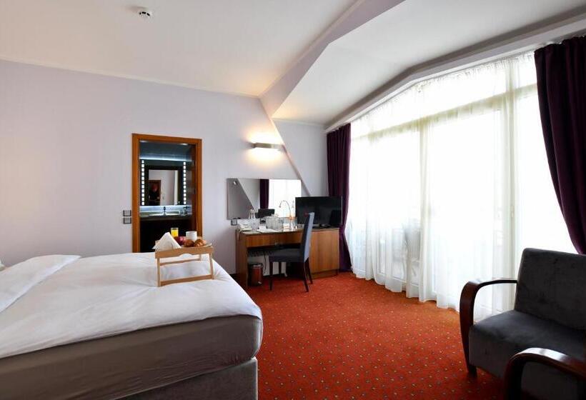 Номер Deluxe Вид на Город, Art 'otel