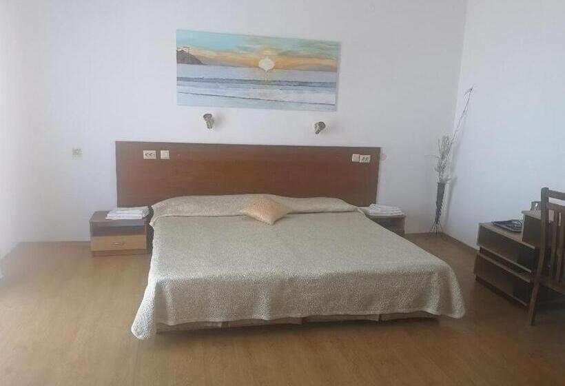 Студия Стандарт Вид на Море, Family Hotel Verona