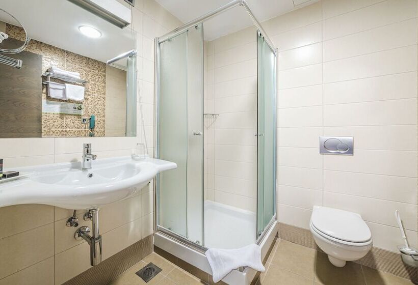 اتاق اکونومی, & Apartments Hec Residence