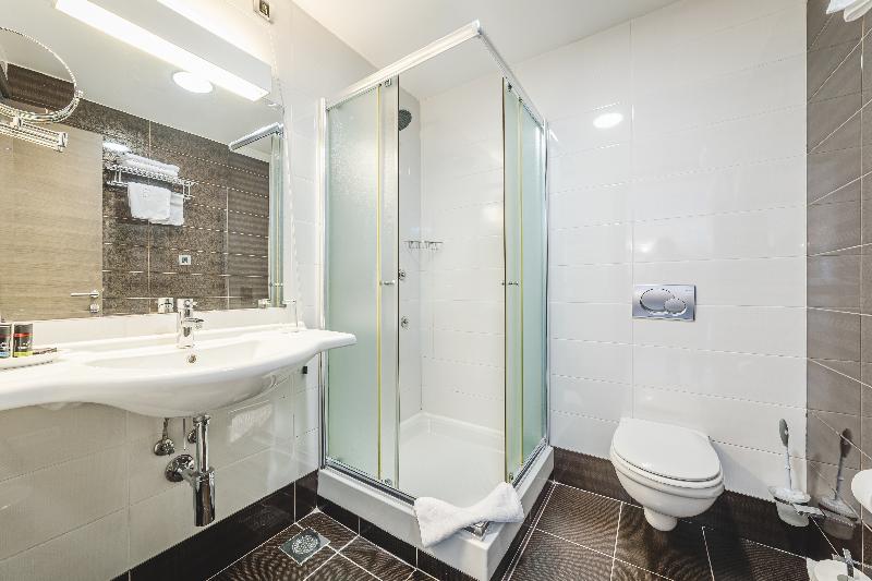 اتاق اکونومی, & Apartments Hec Residence