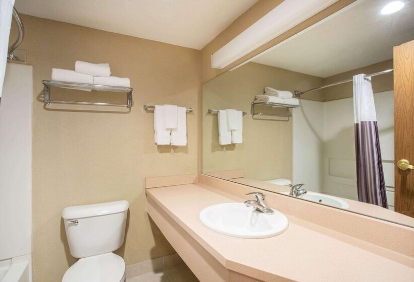 디럭스 스위트, The Inn At St Albans Trademark Collection By Wyndham
