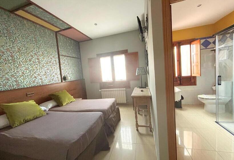 اتاق استاندارد سه نفره, Sol