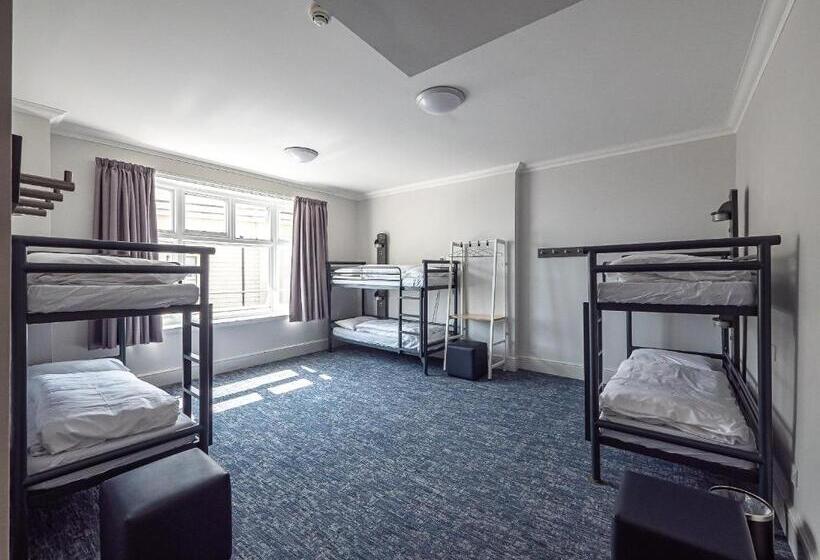 Семейный Номер, A&o Brighton Beach