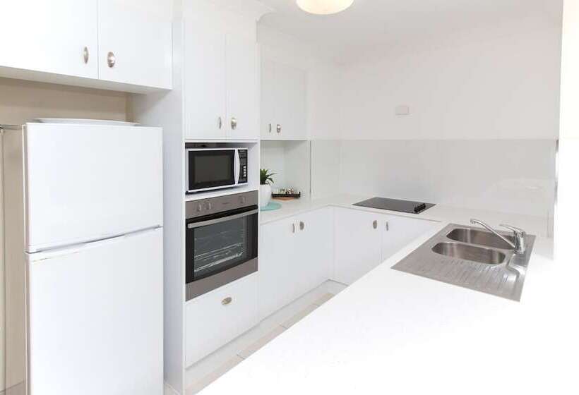 Апартаменты 2 Спальни, Miami Beachside Holiday Apartments