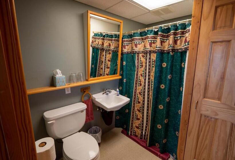 اتاق لوکس با چشم‌انداز دریا, Good Karma Inn