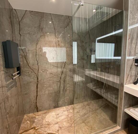 Люкс Престиж, Best Western Plus Le Fairway Hotel & Spa Golf D Arras