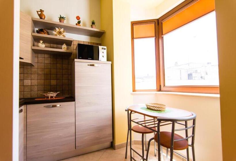 Семейное Студио, B&b Soli D'oro
