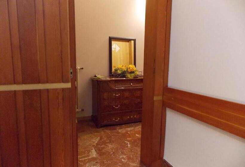 Четырехместный Номер Стандарт, B&b Soli D'oro