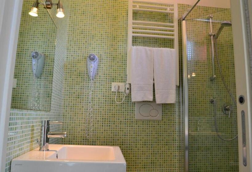 Quarto Triplo Estandar com Sacada, Morena