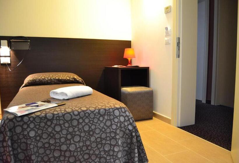 Quarto Estandar Individual, Morena