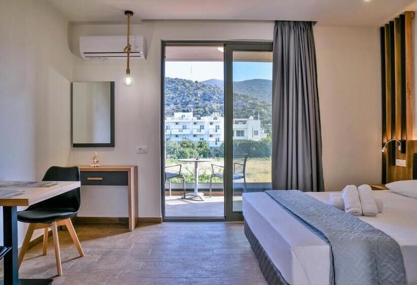 استودیوی سوپریور, Del Mar  Adults Only