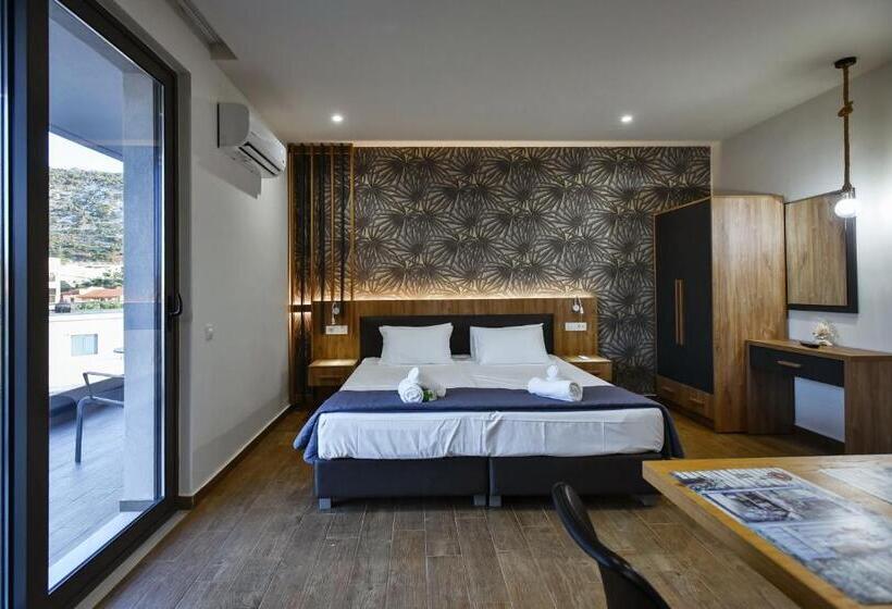 استودیوی سوپریور, Del Mar  Adults Only