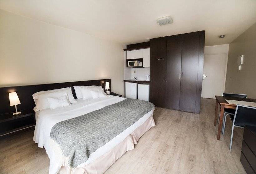 Номер Стандарт Трехместный, 27 Suites