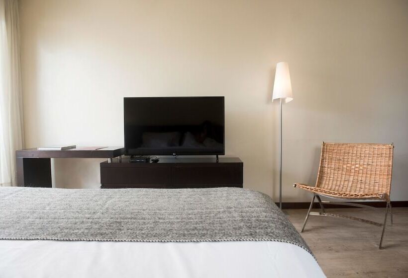 Номер Superior Вид на Город, 27 Suites