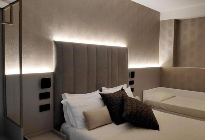 Четырехместный Номер Стандарт, Ascot Riccione