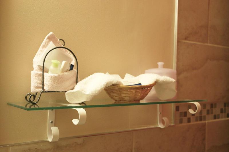 コンフォートルーム, Auberge Manoir Ville Marie