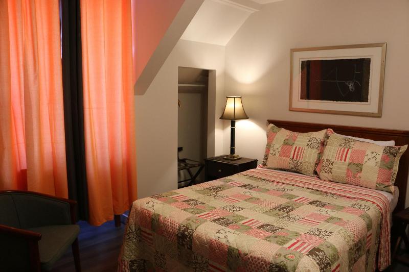 コンフォートルーム, Auberge Manoir Ville Marie