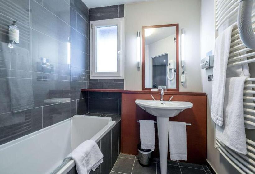 Семейный Номер, Best Western Plus Hôtel Gergovie