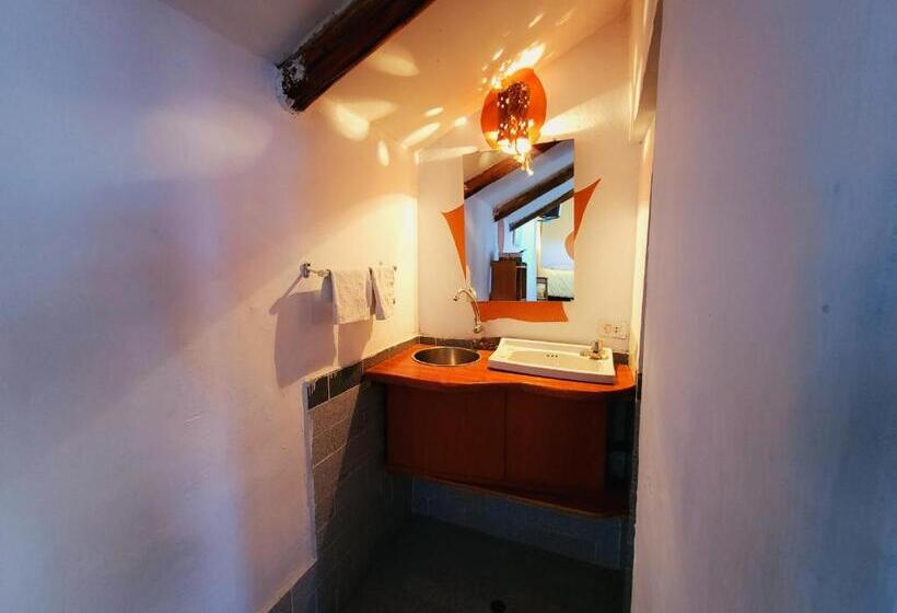 اتاق استاندارد سه نفره, La Casa De Campo