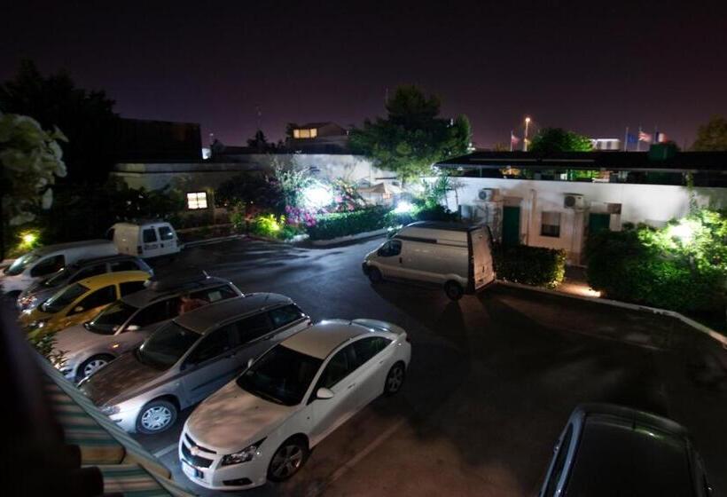 اتاق استاندارد سه نفره, Residence Nemo