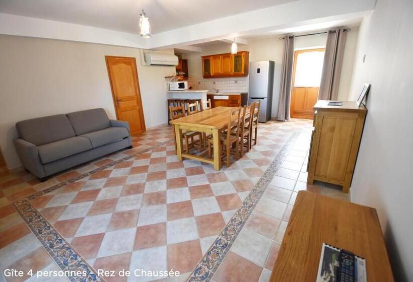 Дом 2 Спальни, Domaine De Monrecour   Hôtel & Restaurant   Proche De Sarlat