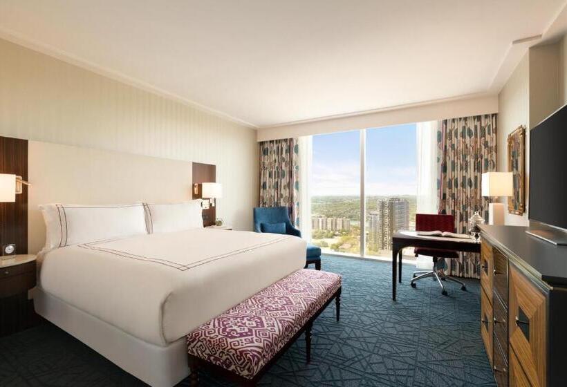스탠다드 스튜디오 킹침대, Fairmont Austin Gold Experience