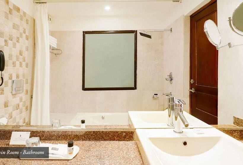 اتاق استاندارد با تخت بزرگ, Sobralia Casino Resort & Spa