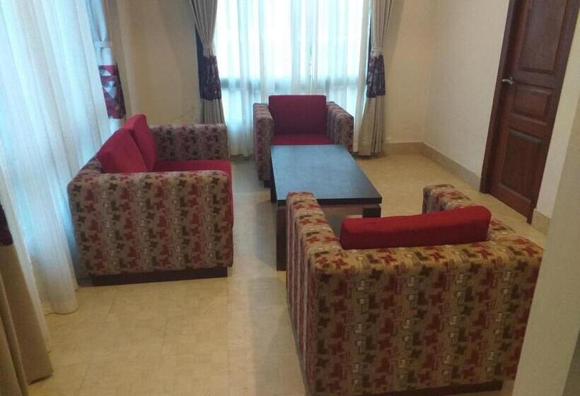 سوییت لوکس, Sobralia Casino Resort & Spa