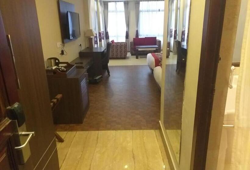 سوییت خانوادگی, Sobralia Casino Resort & Spa