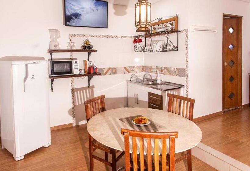 سوییت خانوادگی, Chalet Monet  Granja Vianna