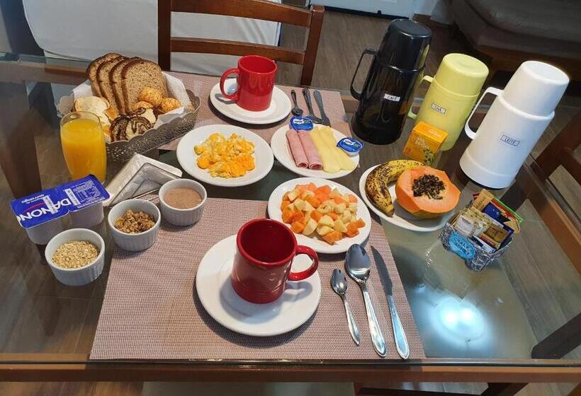 سوییت خانوادگی, Chalet Monet  Granja Vianna