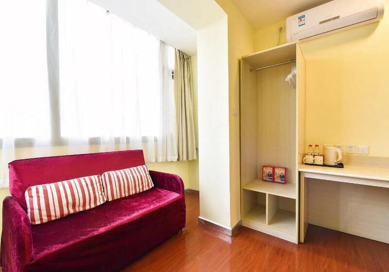 스탠다드 룸 킹사이즈 침대, La Quinta Inn & Suites By Wyndham Shorewood