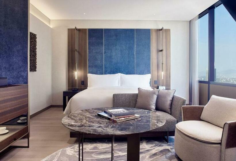 キングサイズベッド、シティビューデラックスルーム, The Ritzcarlton, Mexico City