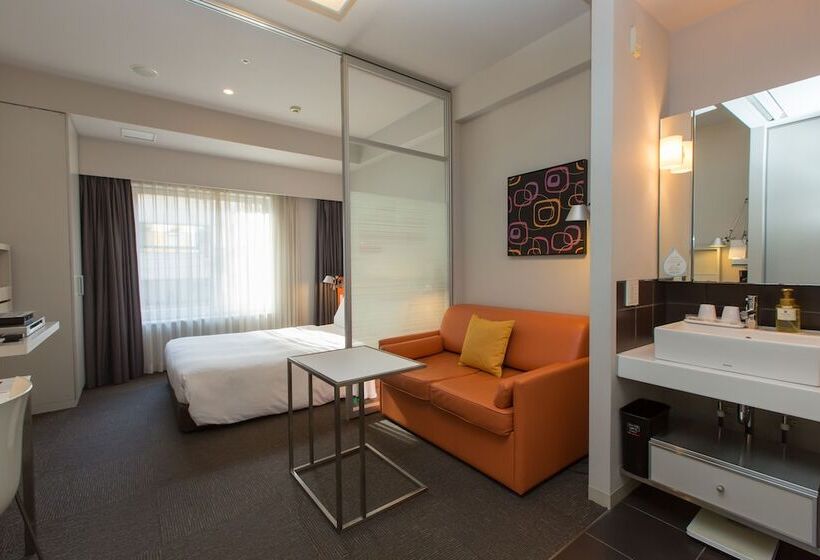 스탠다드 스튜디오, Citadines Shinjuku Tokyo