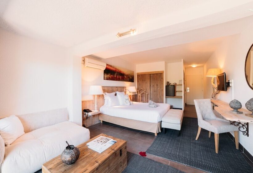 Quarto Superior, Hôtel Font Mourier