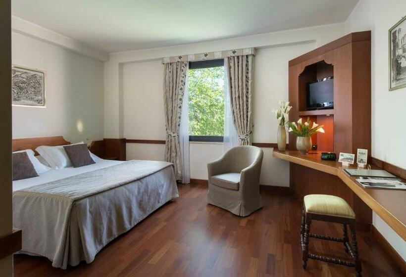 Классический Номер, Valle Di Assisi Hotel & Spa