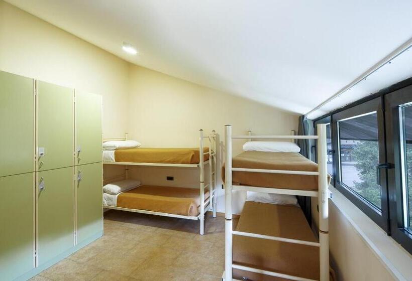 4인용 스탠다드 룸, Abrigall Hostel Masella