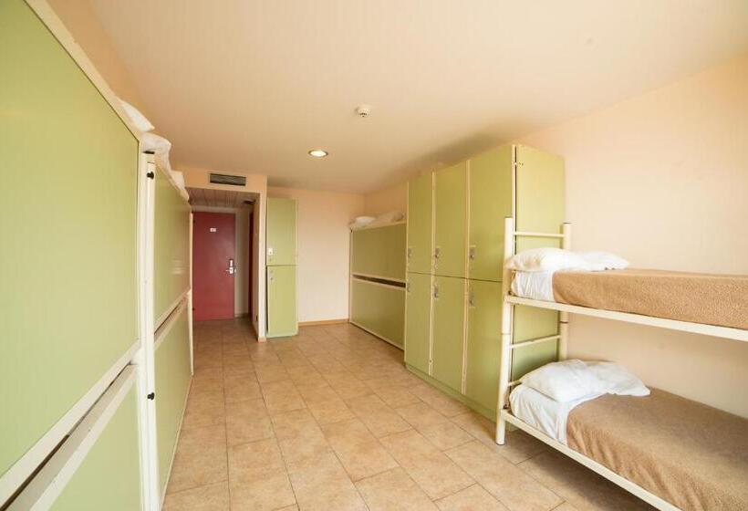 패밀리 룸, Abrigall Hostel Masella