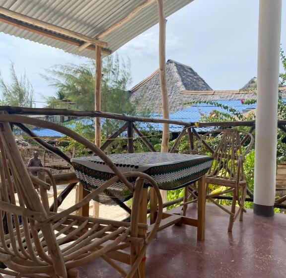 Номер Стандарт Вид на Море с Балконом, Ndiro Beach House Kendwa