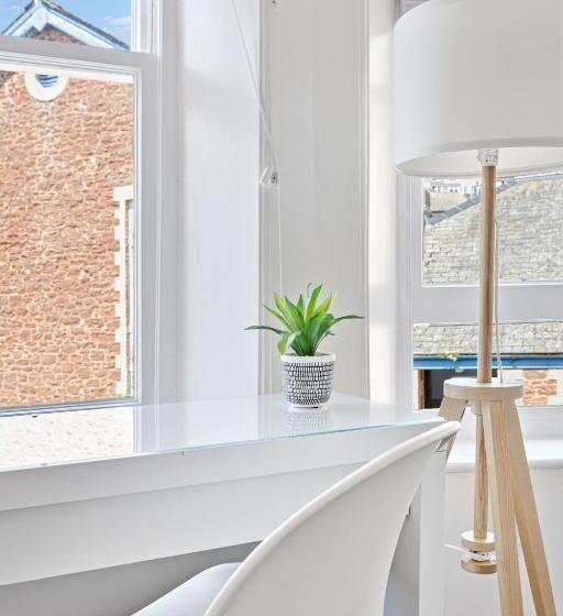Стандартный Номер Кровать Кинг, Park View R & R   Adult Only   Self Catering   Free Parking   Ev Point
