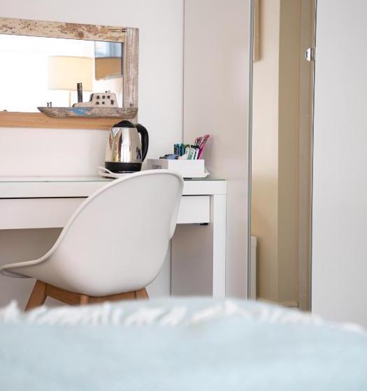 Номер Deluxe Кровать Кинг, Park View R & R   Adult Only   Self Catering   Free Parking   Ev Point