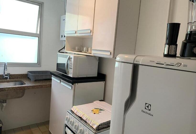 Apartamento 1 Dormitório com Sacada, Excelente Apart Hotel Ipanema