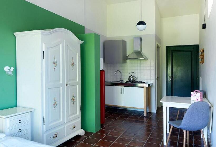 استودیوی استاندارد, Residence Il Melograno