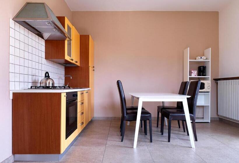 آپارتمان 2 خوابه با بالکن, Residence Il Melograno