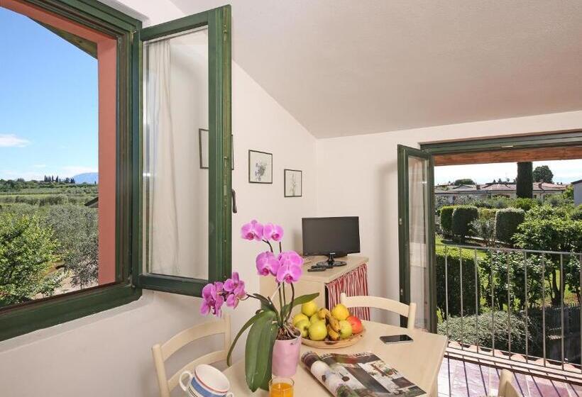 آپارتمان عادی 1 خوابه, Residence Il Melograno