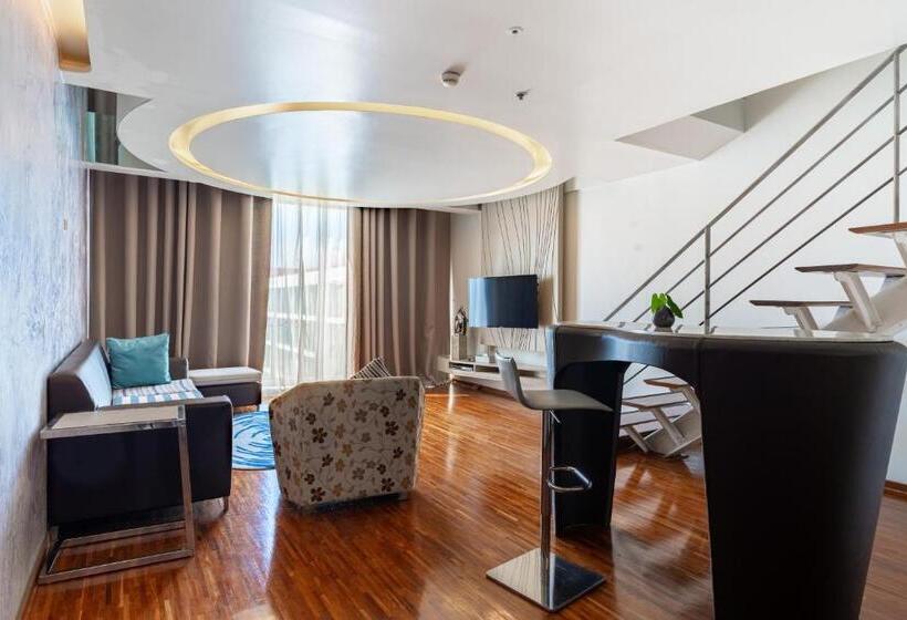 Люкс Дюплекс, Baraquda Heeton Pattaya By Compass Hospitality